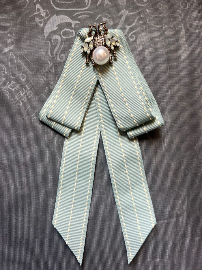Vintage Brosh - Image 3